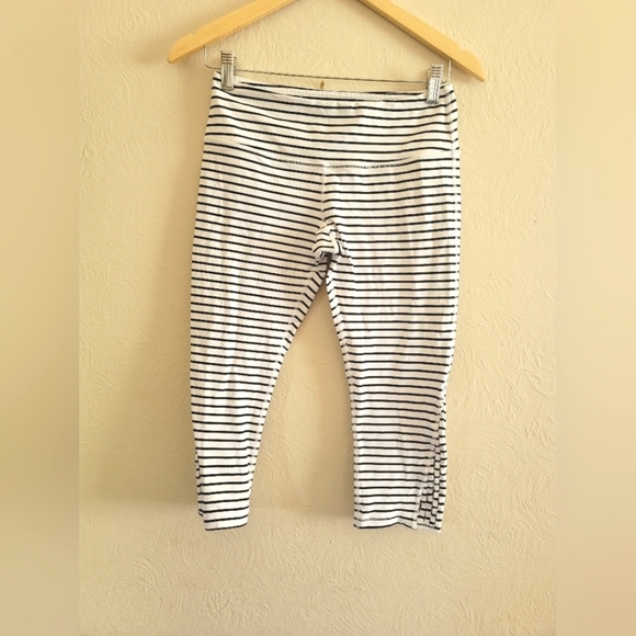 Glyder,‎  Dream Catcher Cropped Leggings, White with Black Stripes, Size Small - Picture 2 of 9